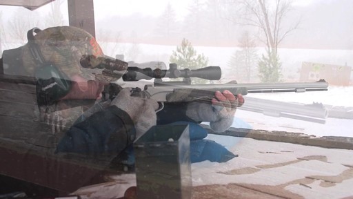Thompson / Center? Pro Hunter? FX Muzzleloader with 3-9x40mm Scope Realtree? AP? Camo / Stainless Steel - image 1 from the video